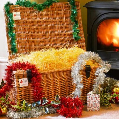 Christmas-Banquet-Hamper-Hand-Woven-Wicker-Christmas-Hamper-by-The-Brit